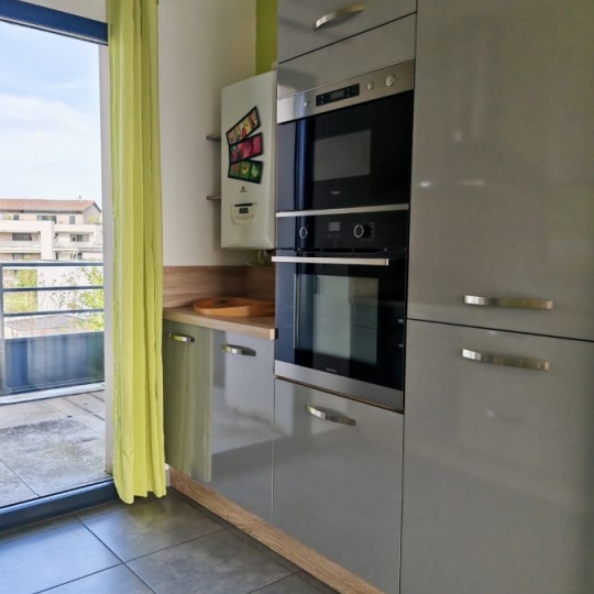  Annonces PORTESLESVALENCE : Appartement | GUILHERAND-GRANGES (07500) | 76 m2 | 900 € 