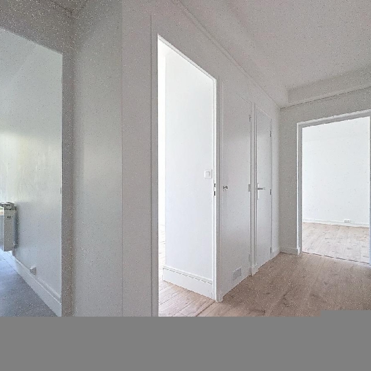  Annonces PORTESLESVALENCE : Appartement | GUILHERAND-GRANGES (07500) | 52 m2 | 129 000 € 