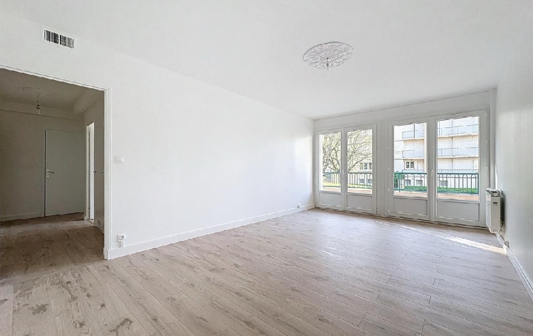 Annonces PORTESLESVALENCE : Appartement | GUILHERAND-GRANGES (07500) | 52 m2 | 129 000 € 