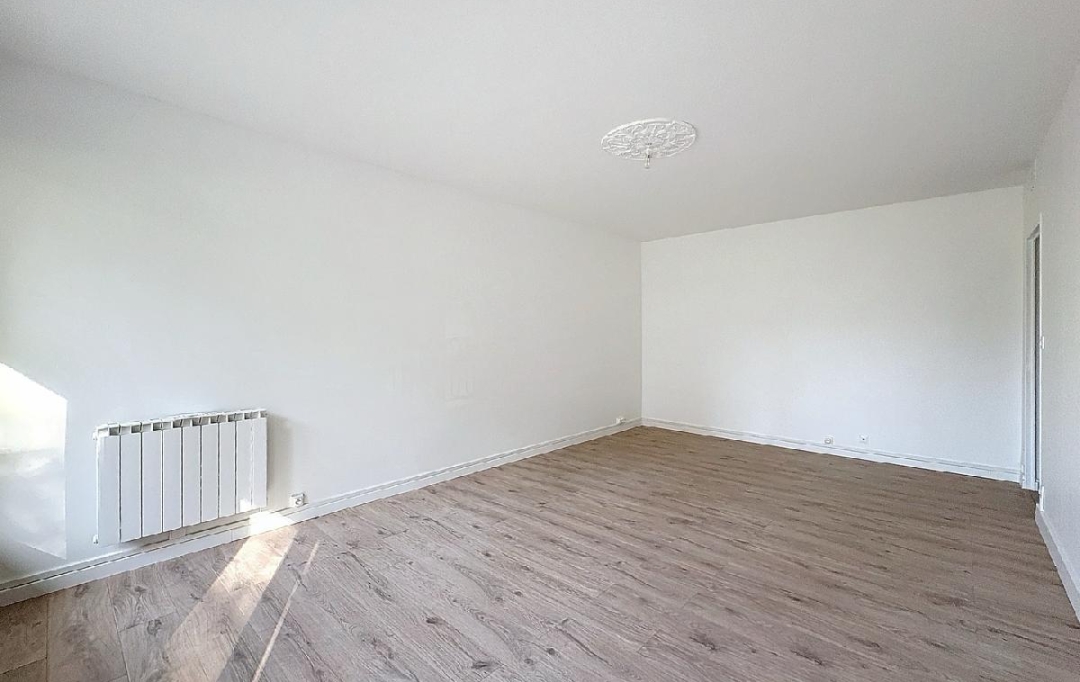 Annonces PORTESLESVALENCE : Appartement | GUILHERAND-GRANGES (07500) | 52 m2 | 129 000 € 